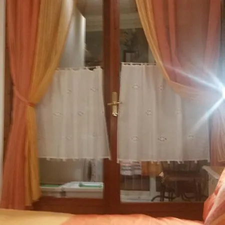 Acero Rosso Apartment