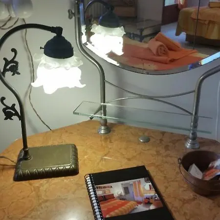 Acero Rosso A Cozy Full فندق مبيت وإفطار