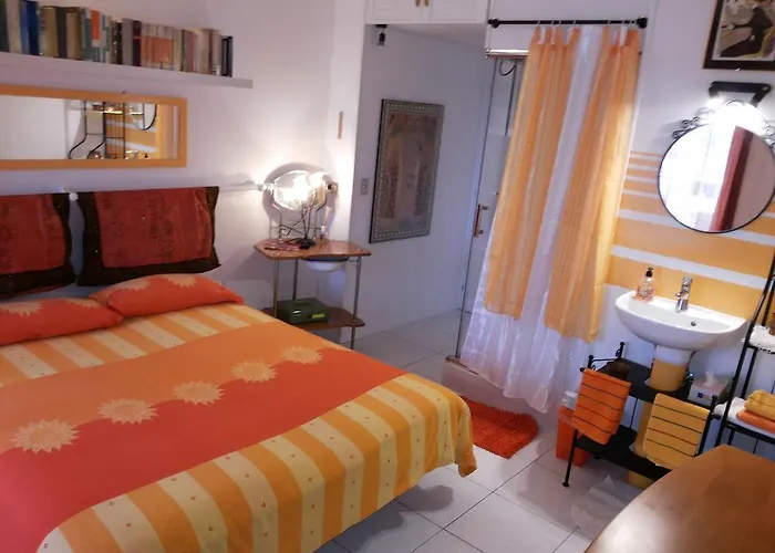 Bed & Breakfast A Different Style